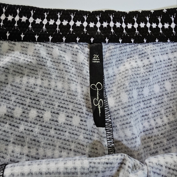 Jessica Simpson Pleated Front Shorts Skort Pull On 2X Black & White (Plus Size) - Picture 6 of 10